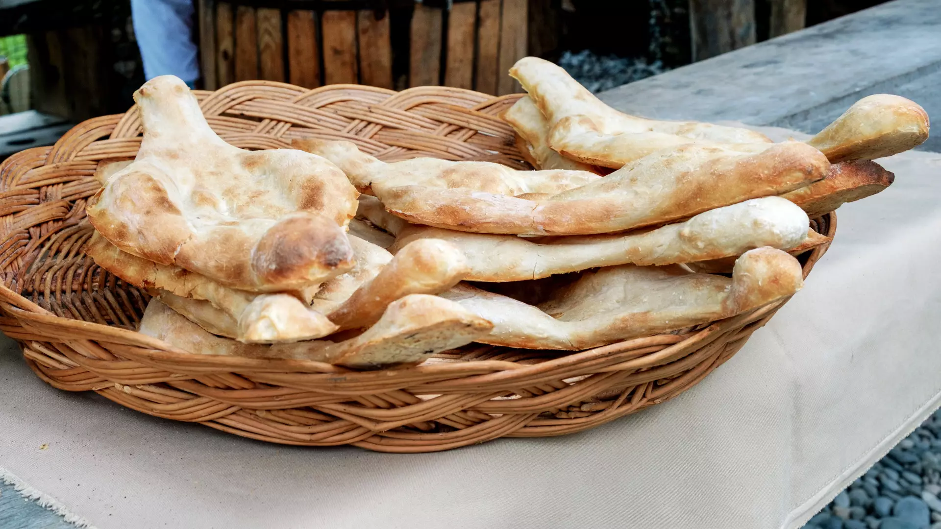 ქართული ტრადიციული შოთის იგივე დედას პური
