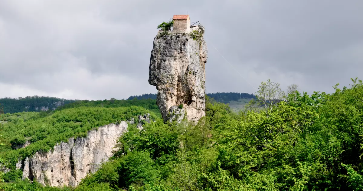 Katskhi Pillar