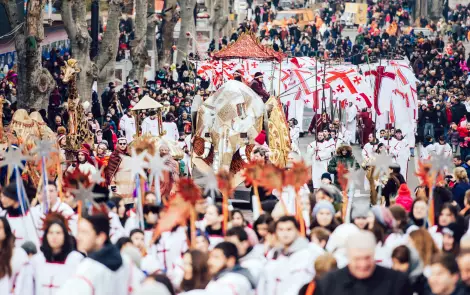 Tbilisi, Georgia. 7th Jan, 2016. Georgian people march during Alilo, a  religious procession, to celebrate the Orthodox Christmas in Tbilisi,  capital of Georgia, on Jan. 7, 2016. Georgians celebrate Christmas on Jan.