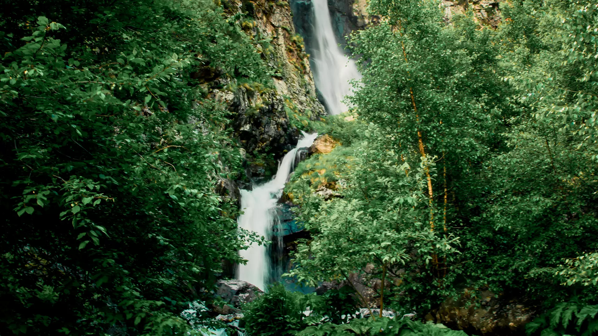 Gveleti Waterfall