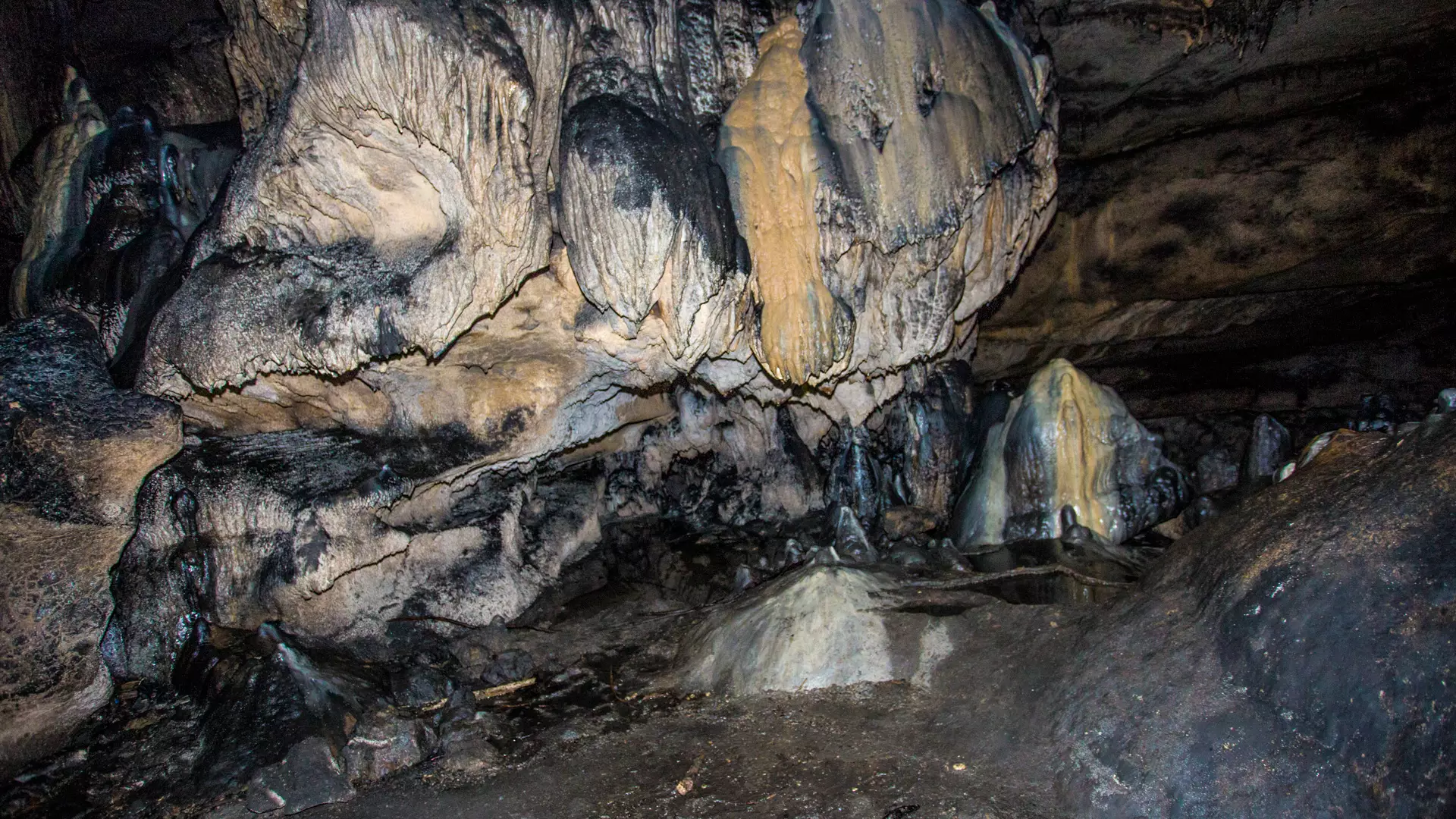 Khomuli Cave Natural Monument