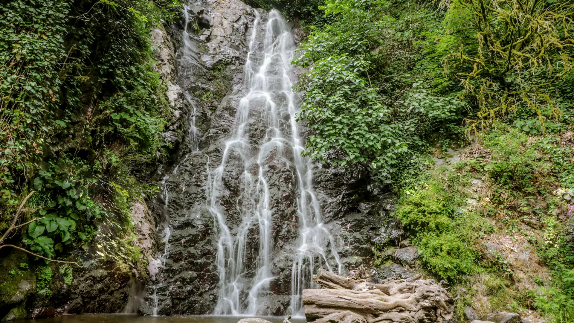 Mirveti Waterfall