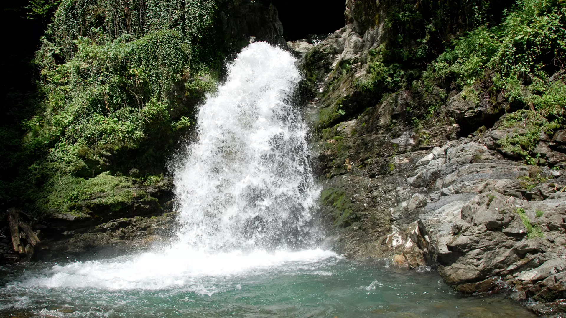 Rocho Waterfall