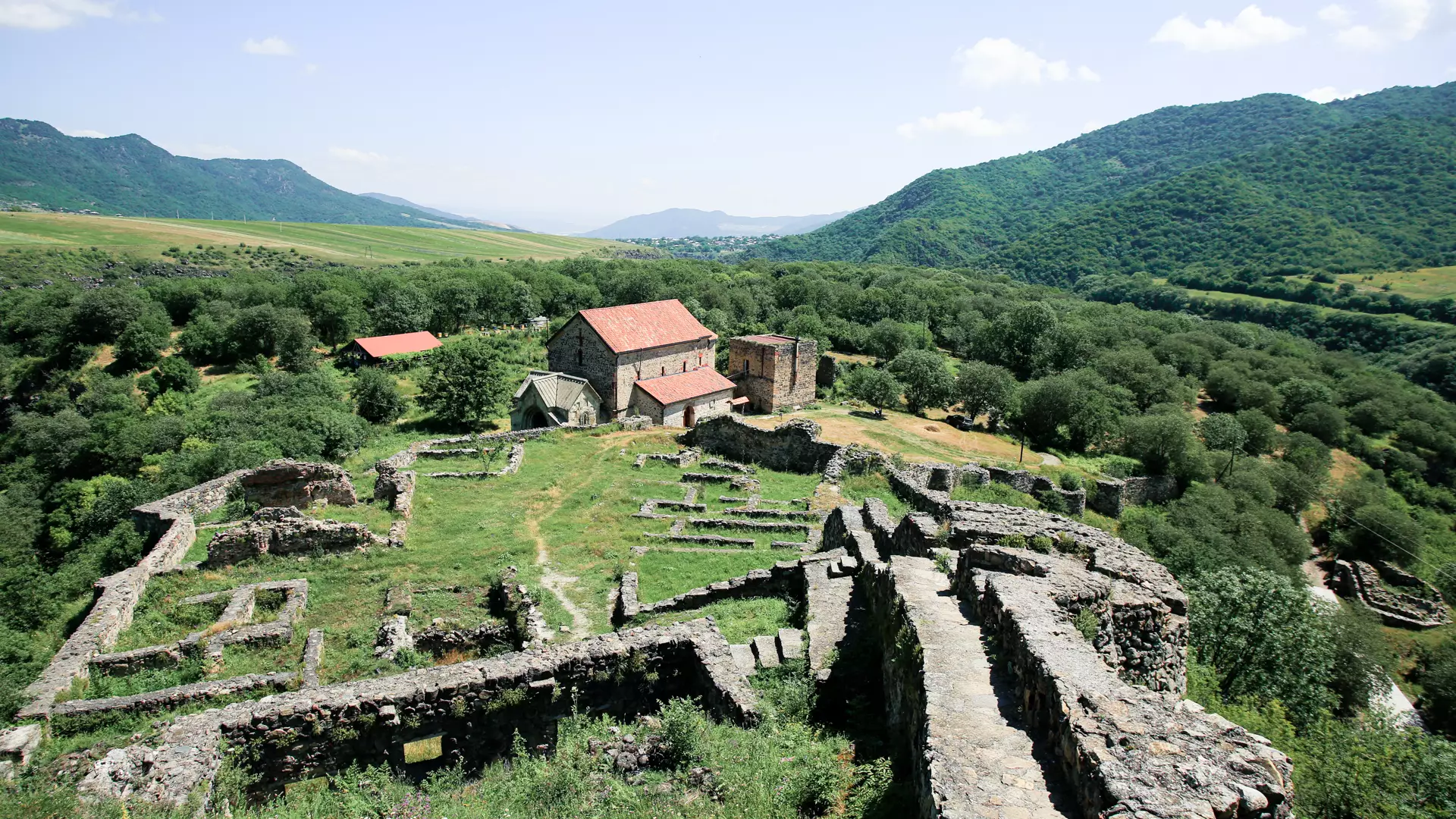 Dmanisi - Home to the First Europeans